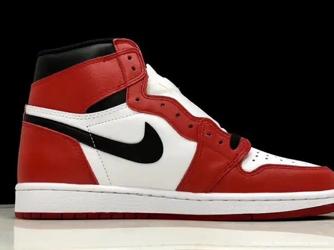 Official Maikesneakers 